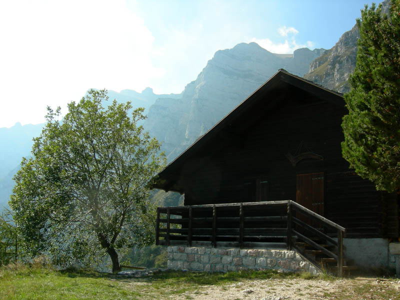 Rifugi e Bivacchi d''Italia.......